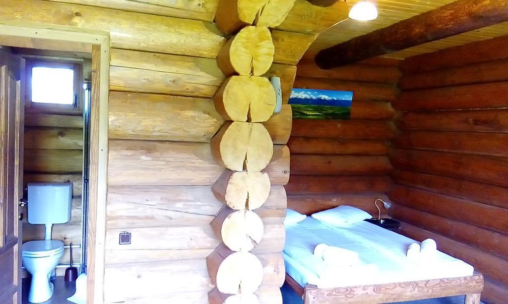 בית הארחה Sîmbăta de Sus 	Casa Muntelui - Sambata חדר תמונה