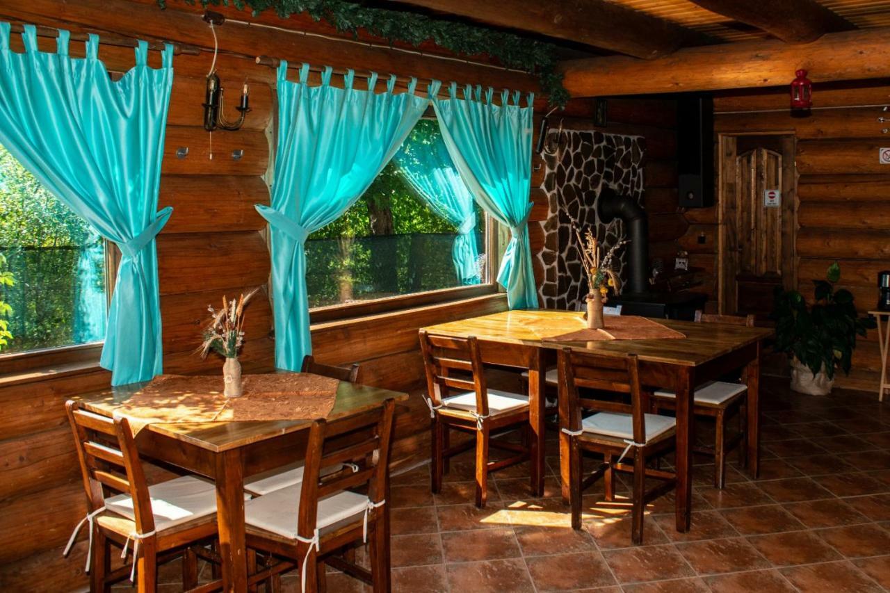 בית הארחה Sîmbăta de Sus 	Casa Muntelui - Sambata מראה חיצוני תמונה